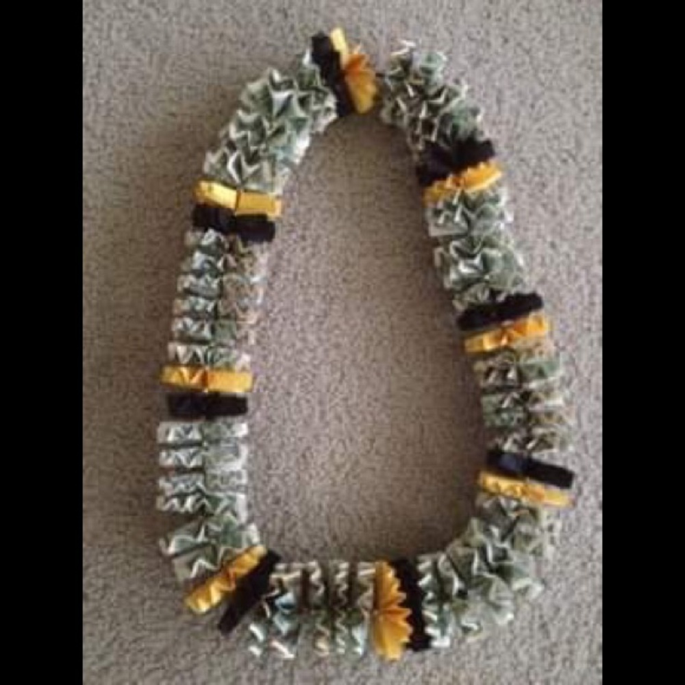 Graduation leis